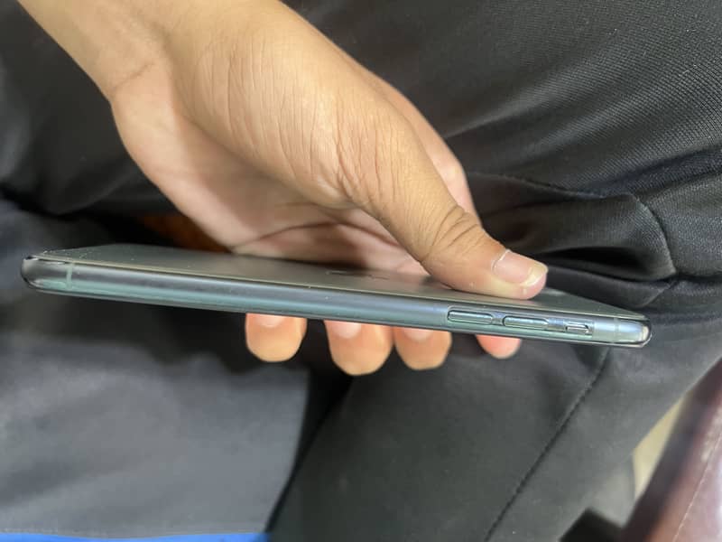 Apple iPhone 11 Pro Max 3