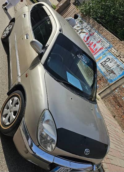 Toyota Duet 2001