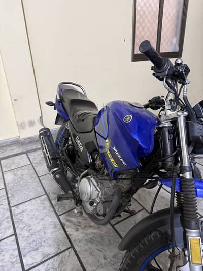 YAMAHA YBR125G