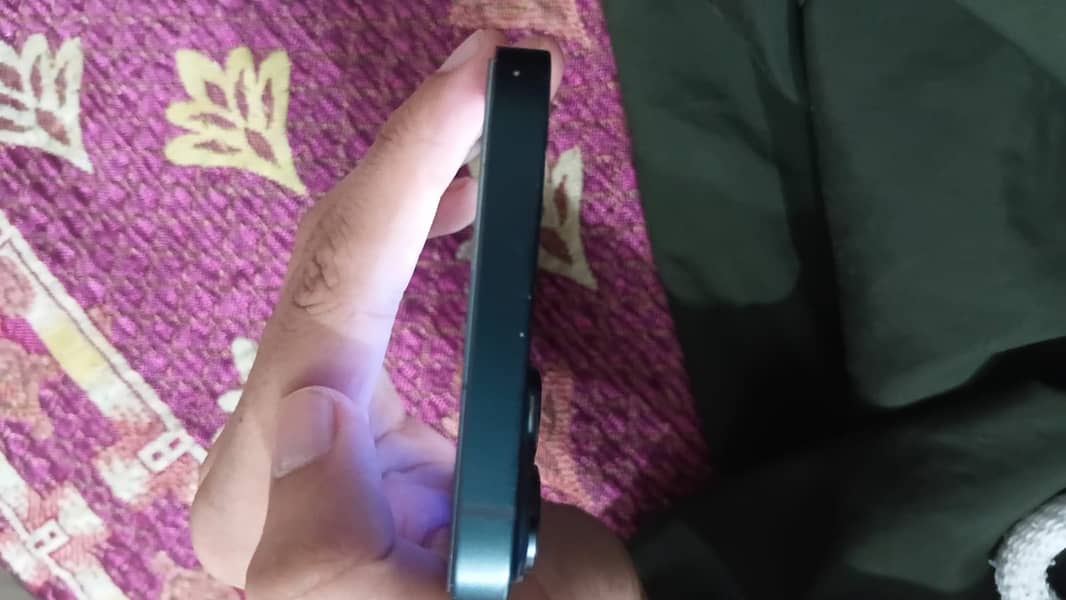 Apple iPhone 14 plus 3