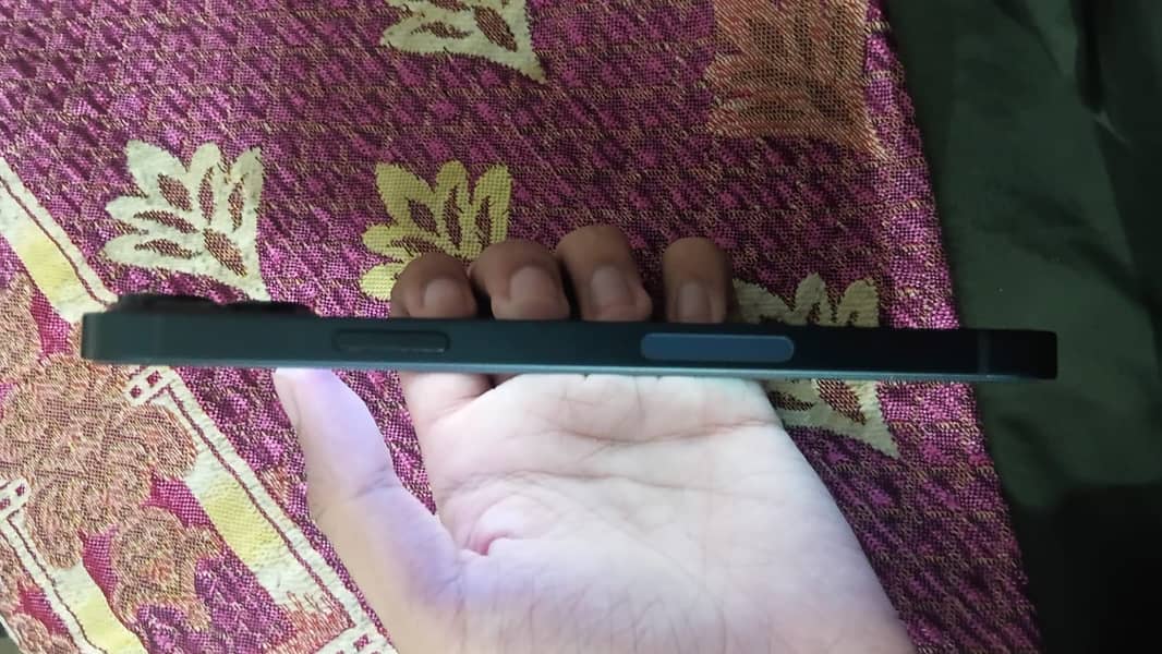 Apple iPhone 14 plus 4