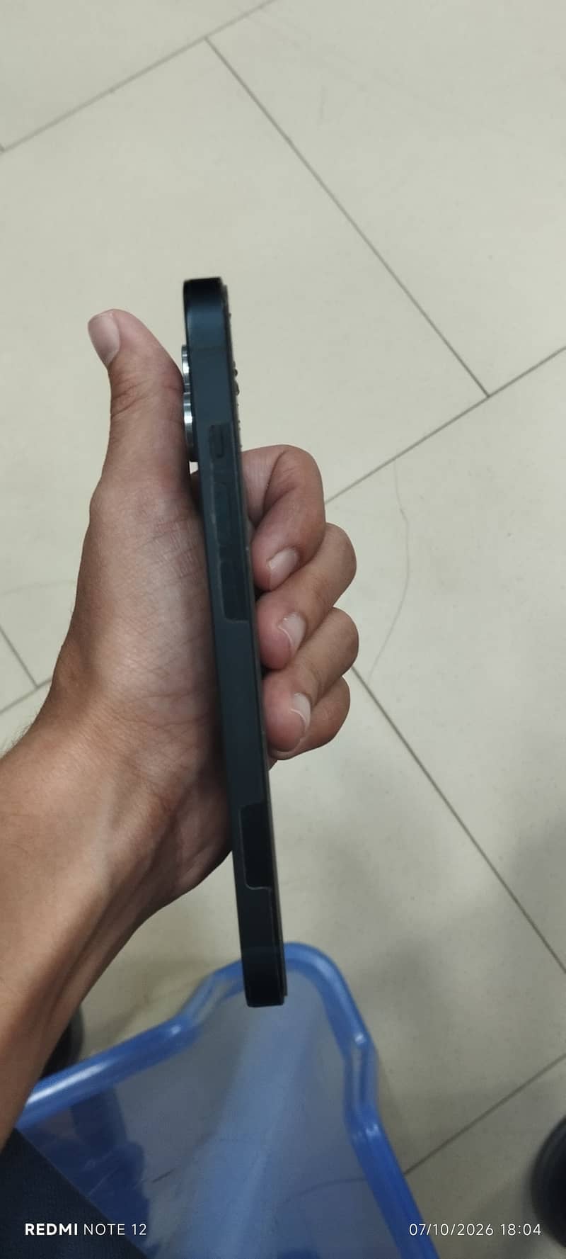 Apple iPhone 14 3