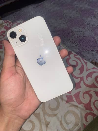 Apple iPhone 13