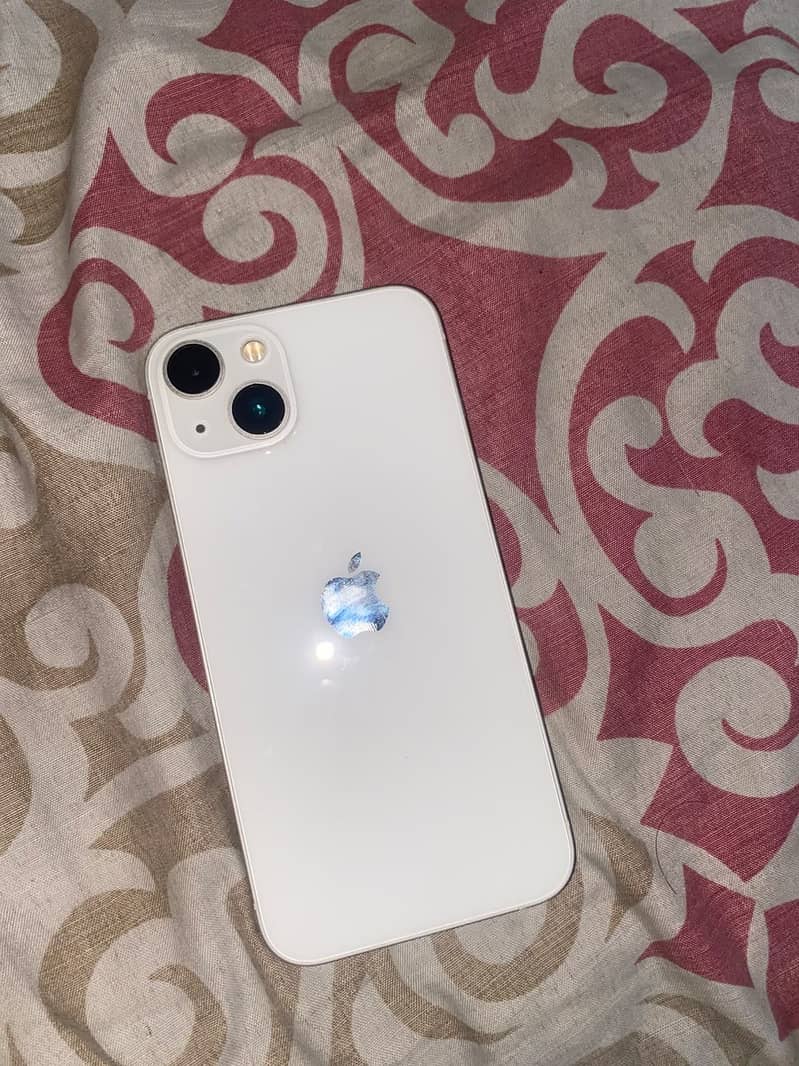 Apple iPhone 13 3