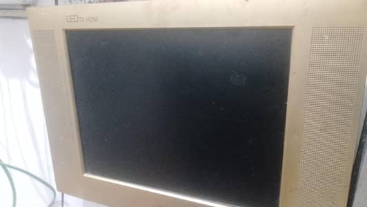 China led tv 17  inch for sale used