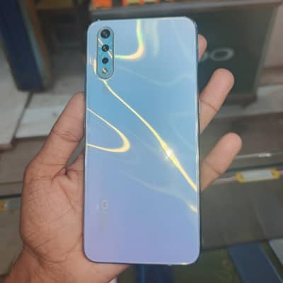 Vivo S1