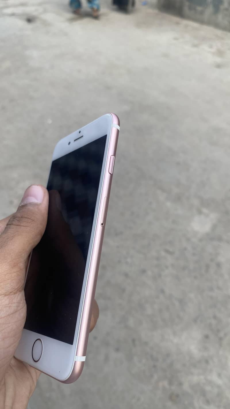 Apple iPhone 6S 3