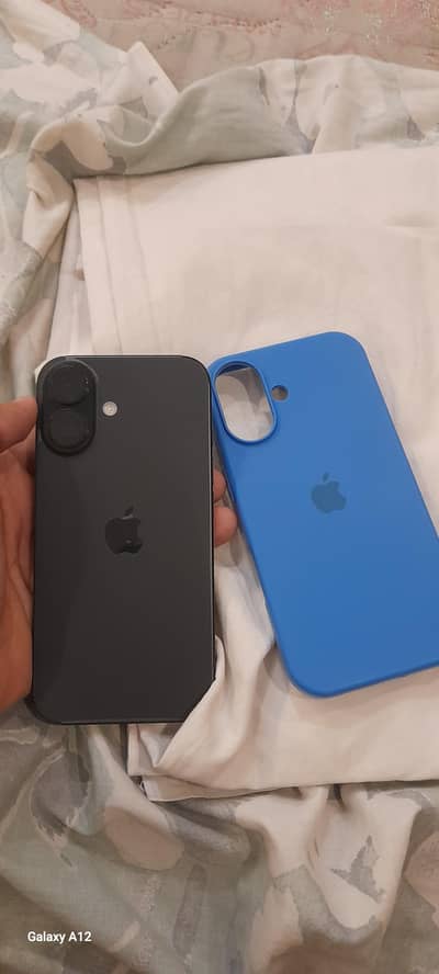 Apple iPhone 16