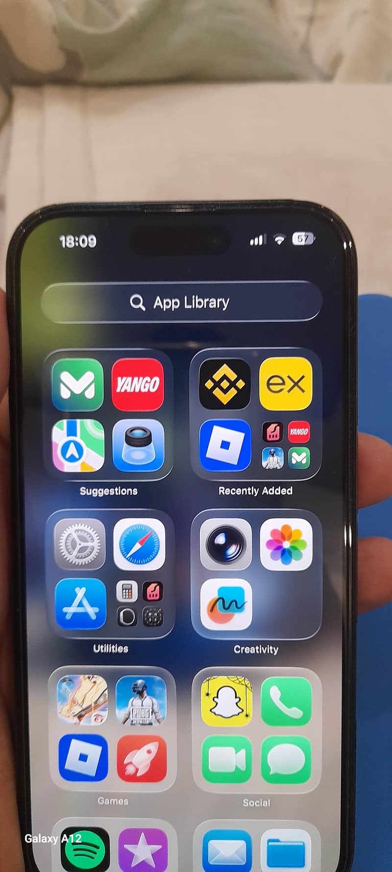 Apple iPhone 16 2