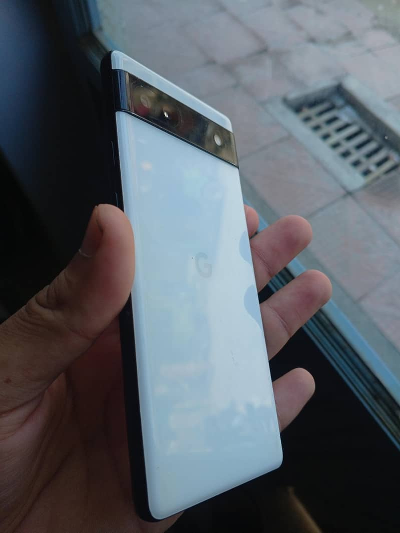 Google Pixel 6a 1