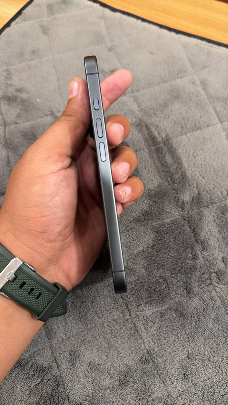 Apple iPhone 17 2