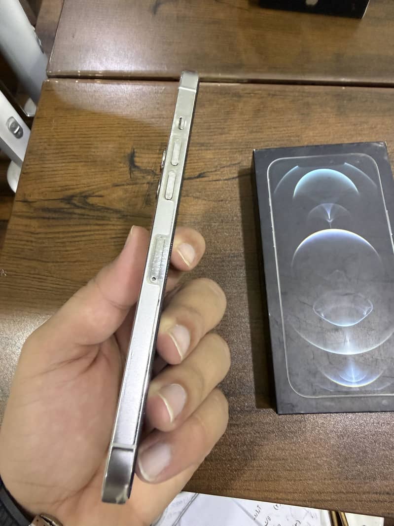 Apple iPhone 12 Pro Max 5