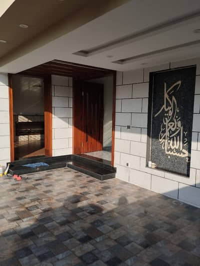 10 Marla House for Rent | Sector E, Bahria Town Lahore | Prime Location