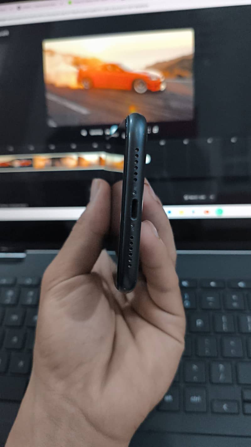 Apple iPhone 11 1