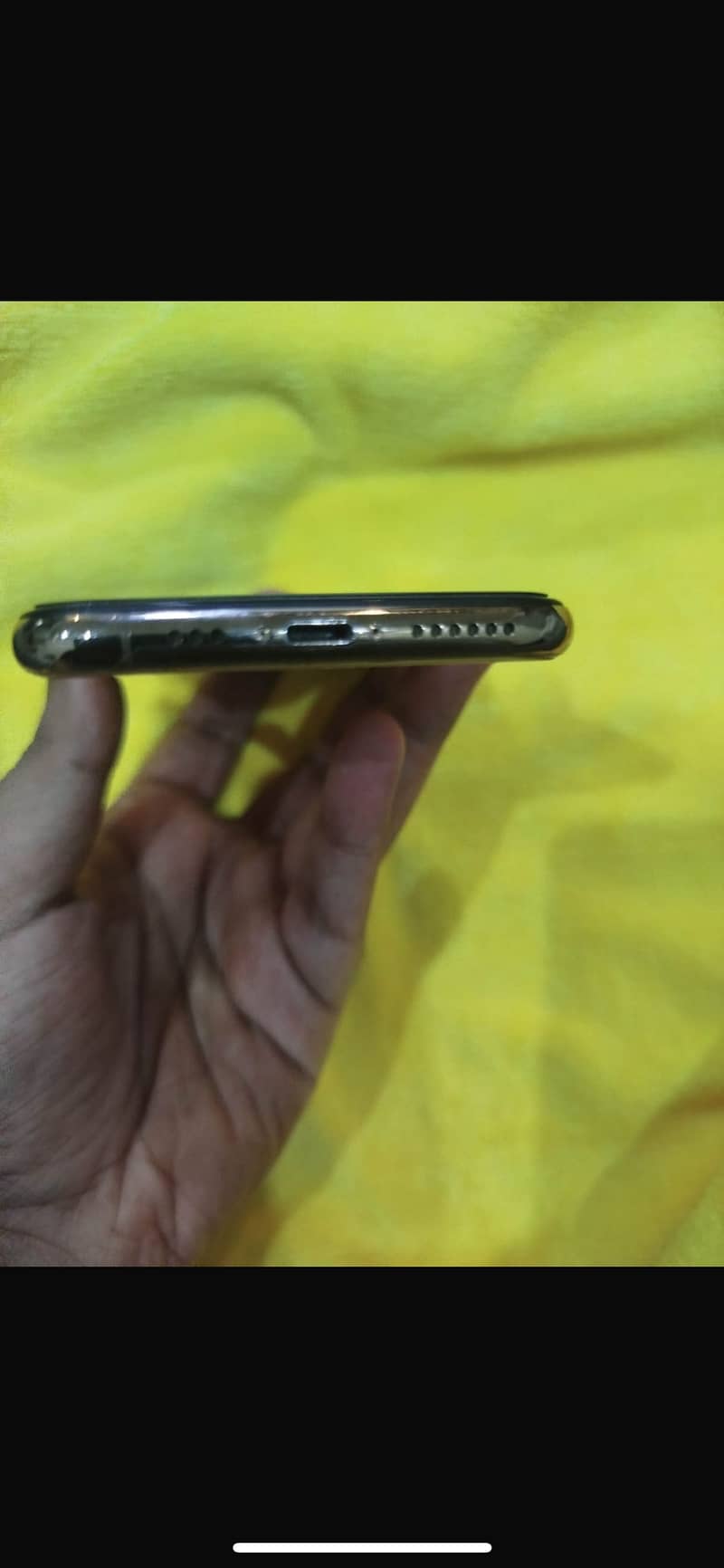 Apple iPhone XS 1