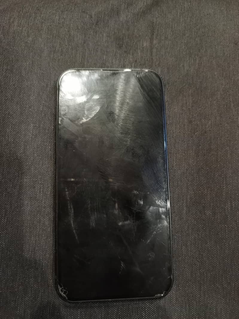 Apple iPhone 13 1
