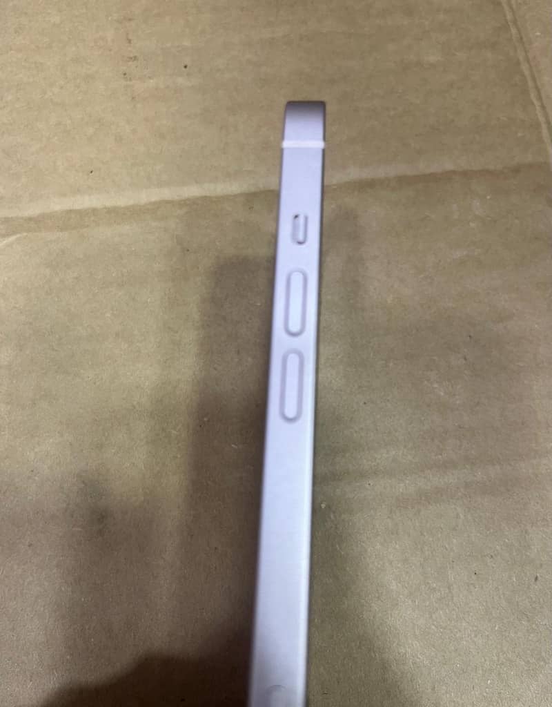 Apple iPhone 13 3
