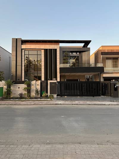 1 KANAL PRIME LOCATION MODERN DESIGN HOUSE FOR SALE BAHRIA TOWN LAHORE
