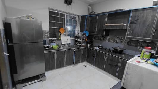 10 marla upper portion available for rent with gas