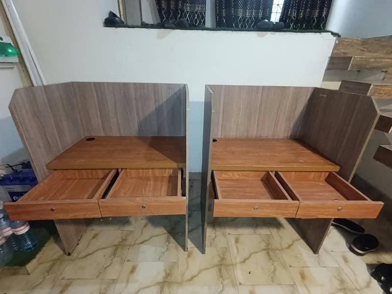 Office Table / 6000 per each 1