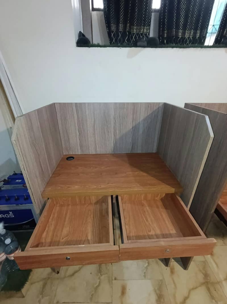 Office Table / 6000 per each 3