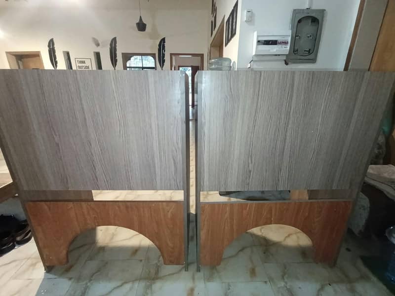 Office Table / 6000 per each 4