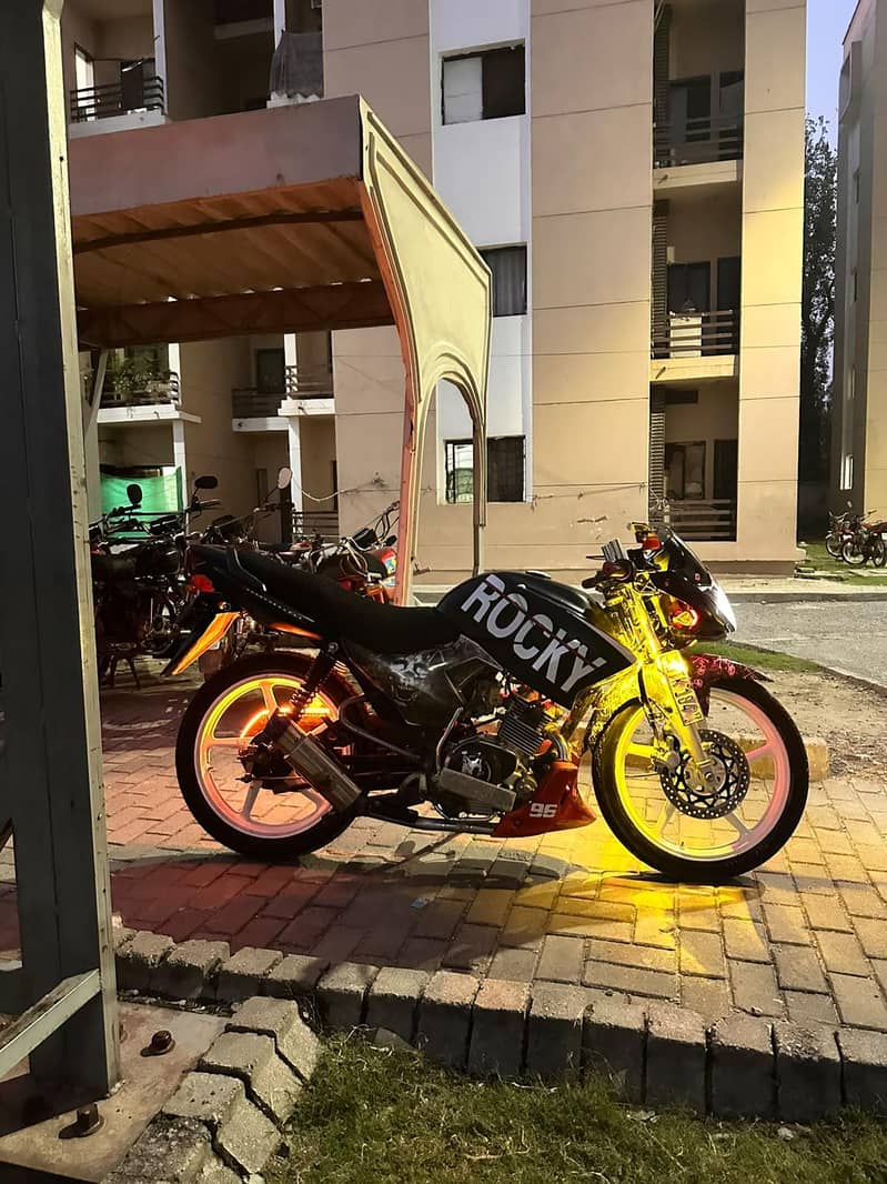 Ybr 125 modified 0