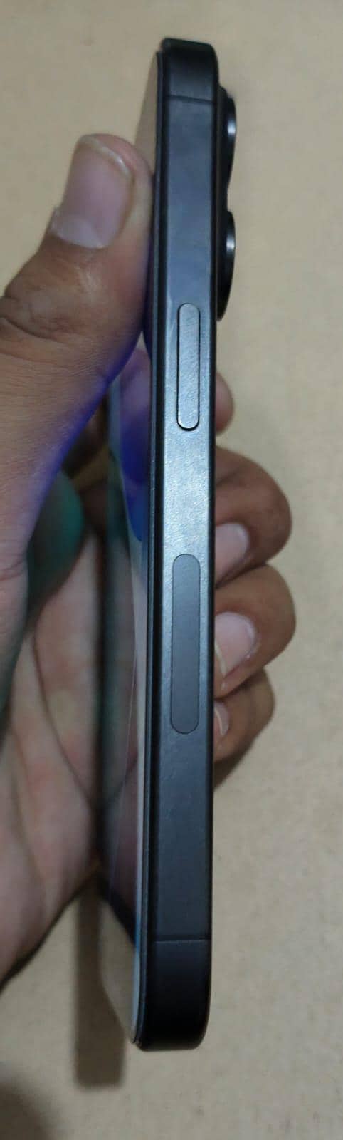 Apple iPhone 15 Pro 3