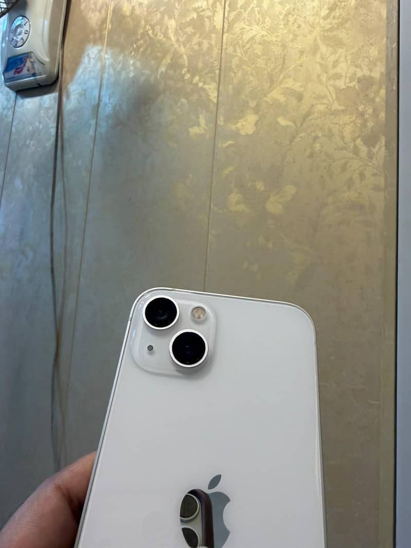 Apple iPhone 13 3