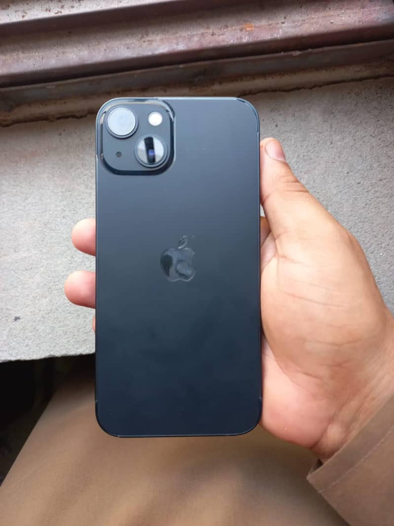 Apple iPhone 13 1