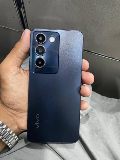 Vivo Y100