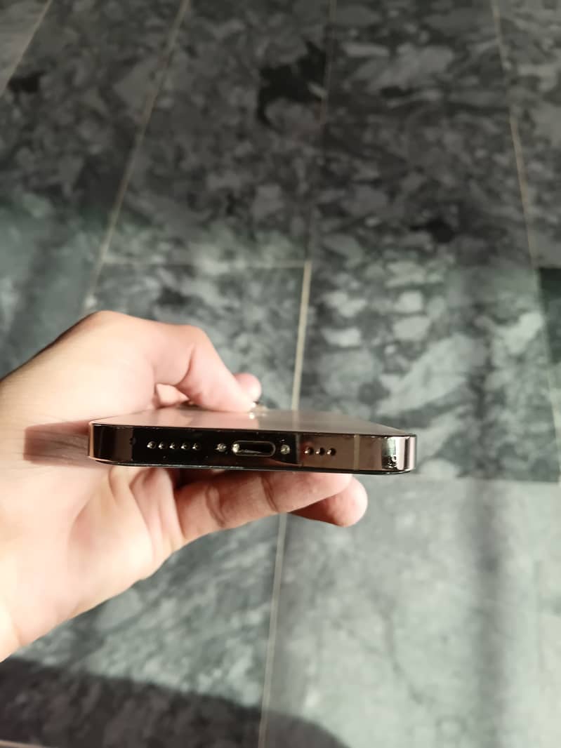 Apple iPhone 13 Pro 5