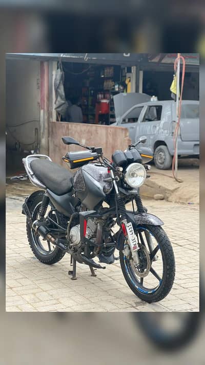 Yamaha YBR 125 Modified