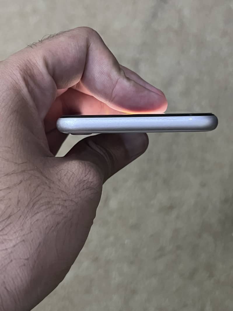 Apple iPhone SE 3 1