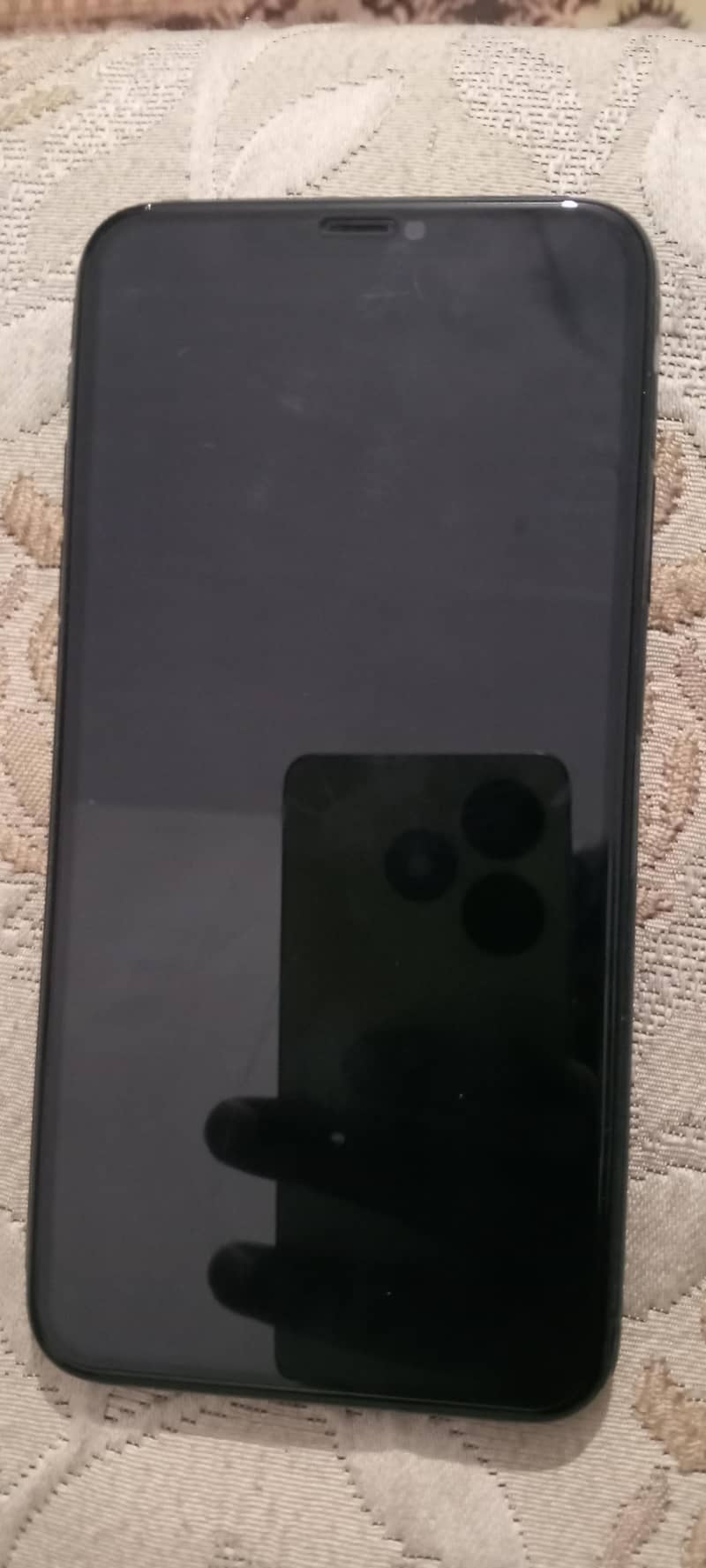 Apple iPhone 11 Pro Max 2