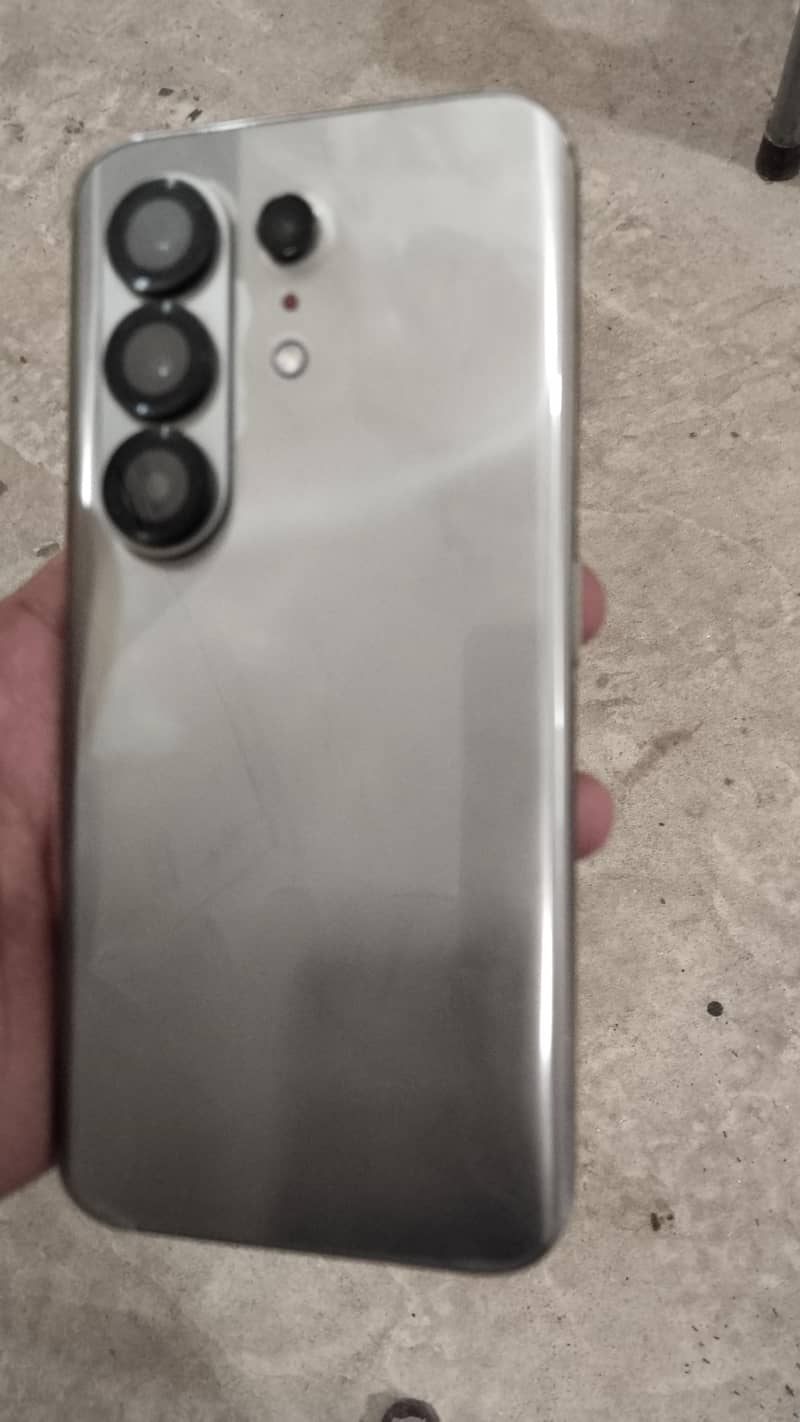Tecno camon 50 pro 0