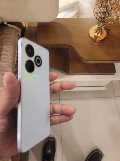Infinix Smart 8 4+4=8Gb Ram 64Gb Rom urgent sale