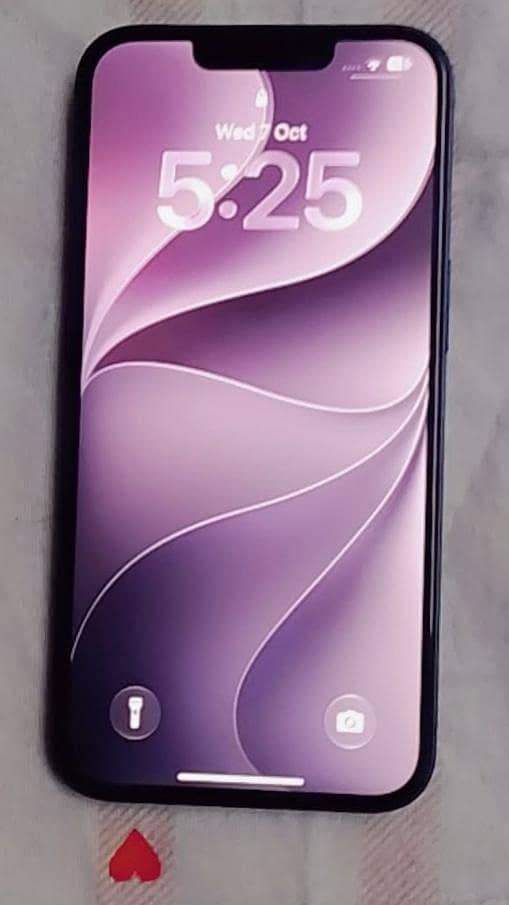 Apple iPhone 13 1