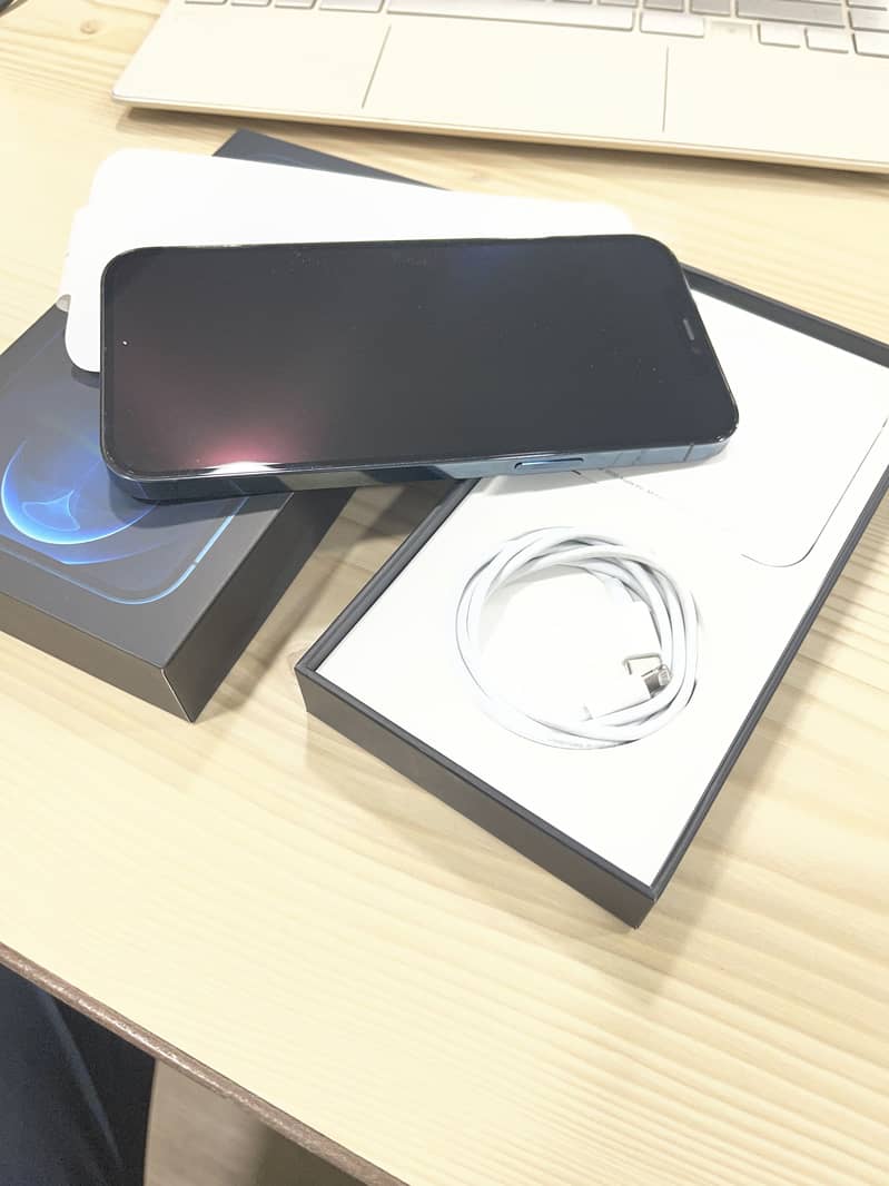 Apple iPhone 12 Pro Max 3