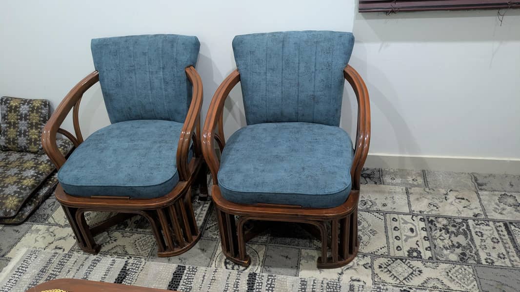 Sofa For sell 5