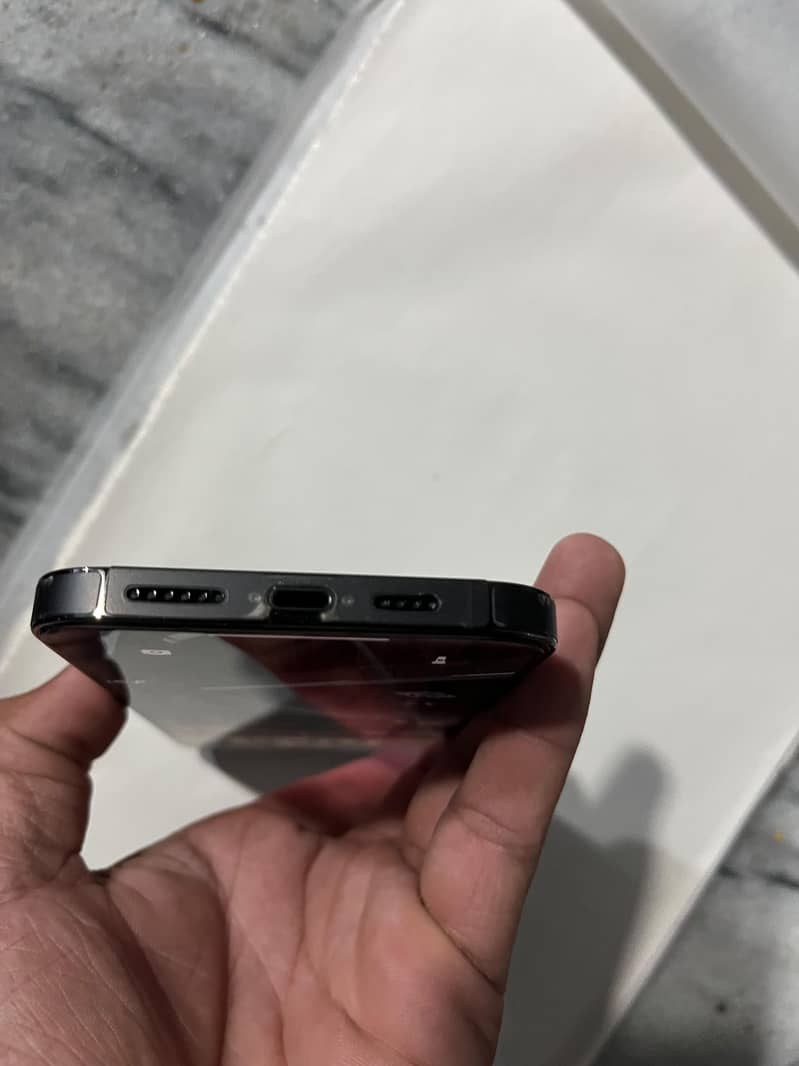 Apple iPhone 14 Pro Max 4