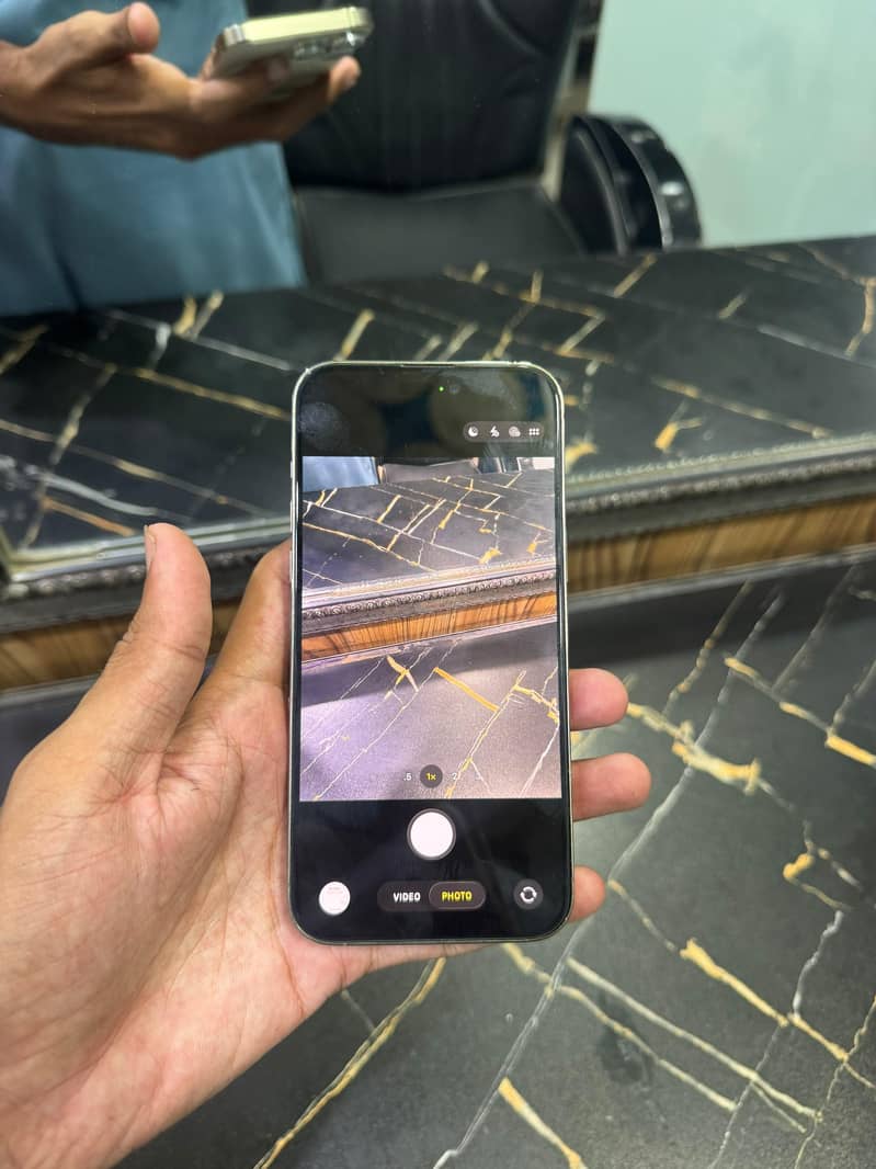 Apple iPhone 14 Pro Max 3