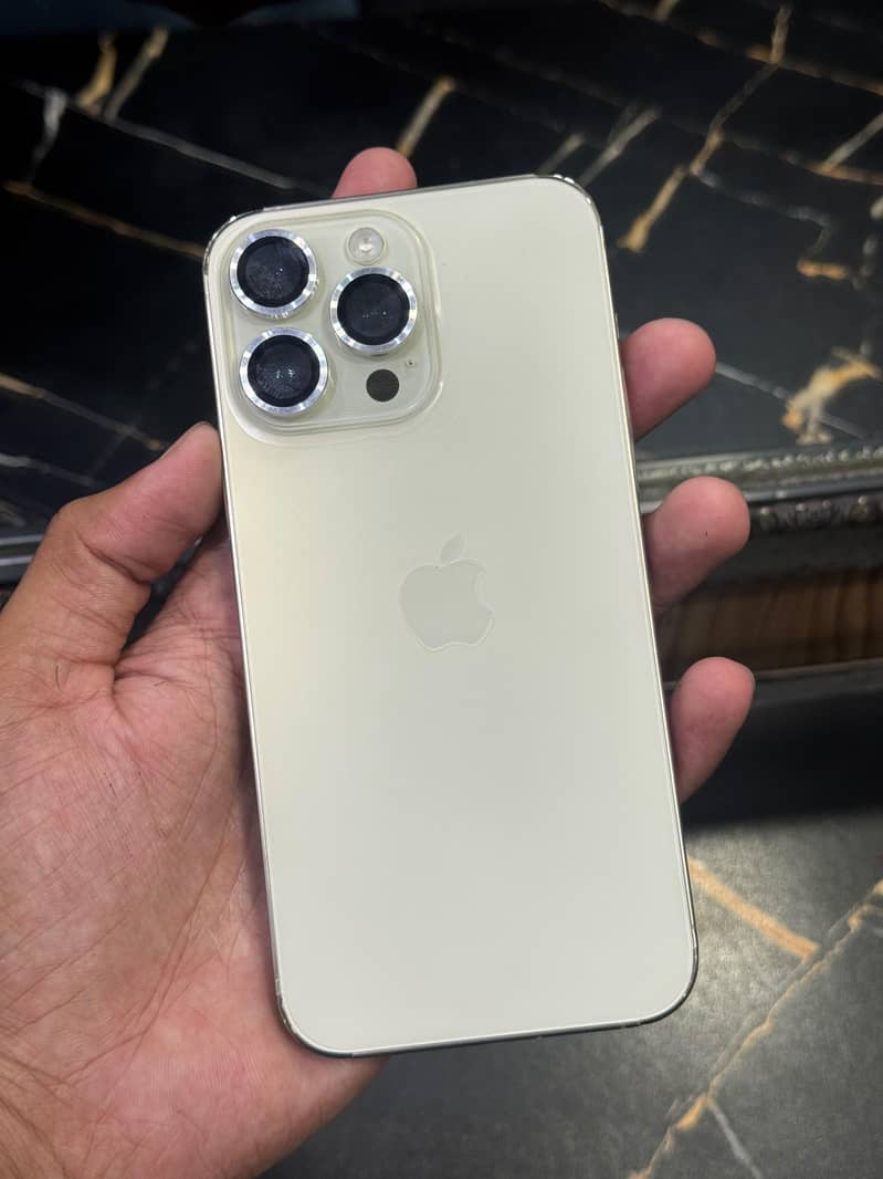 Apple iPhone 14 Pro Max 8