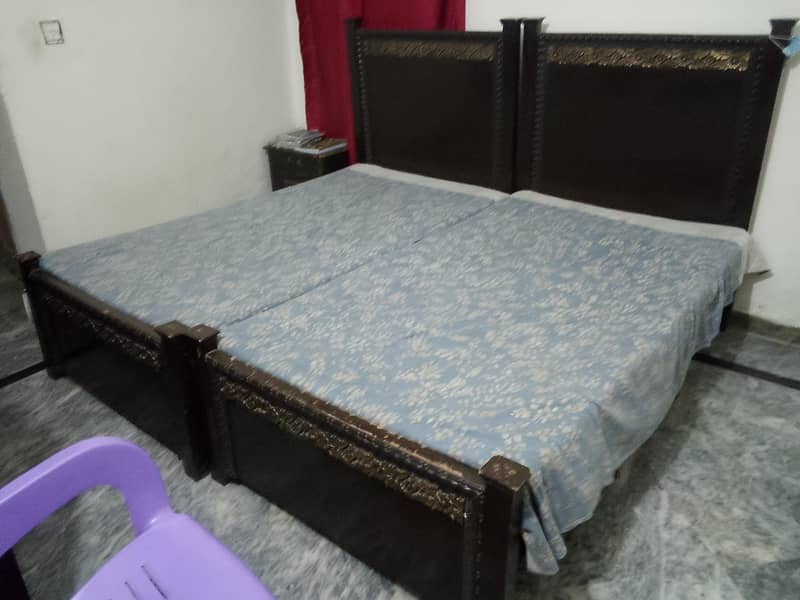 two single bed with two side table 2