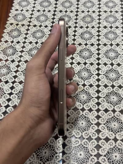 Apple iPhone 16 Pro Max