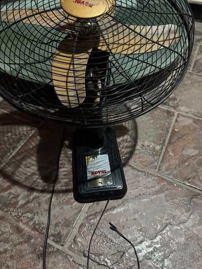 Royal Bracket Fan 18 inch