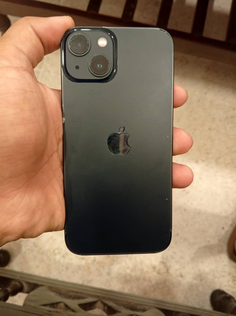Apple iPhone 13 0