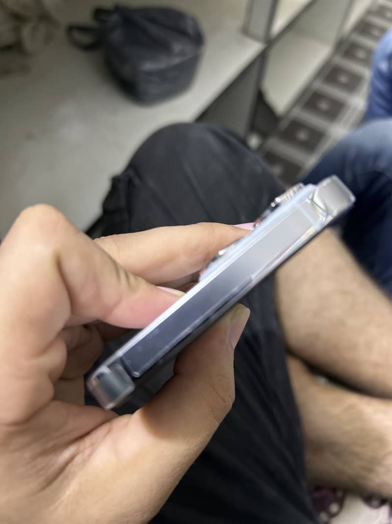 Apple iPhone 14 Pro Max 5