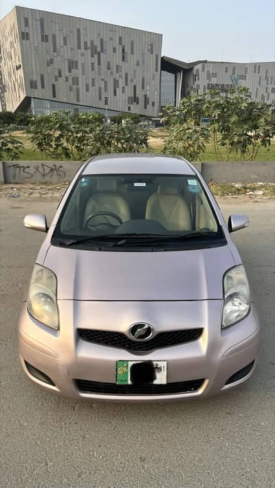 Toyota Vitz 2010