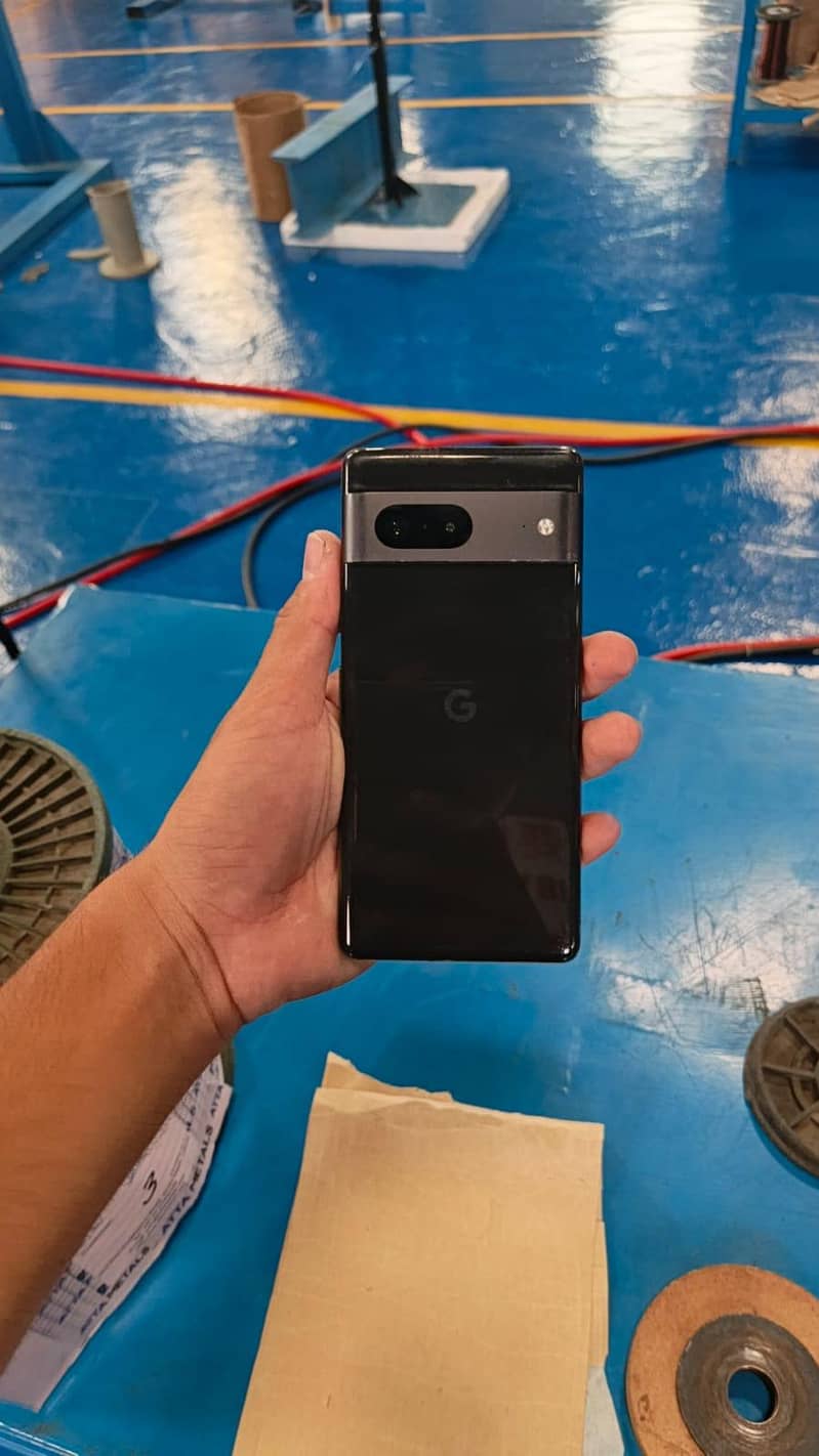 Google Pixel 7 4